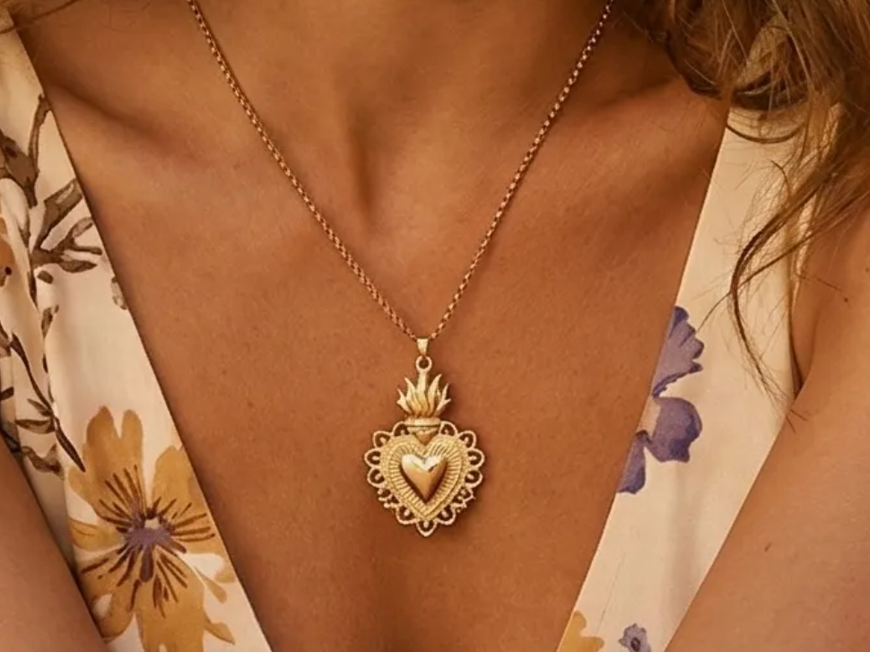 Collier coeur et couronne