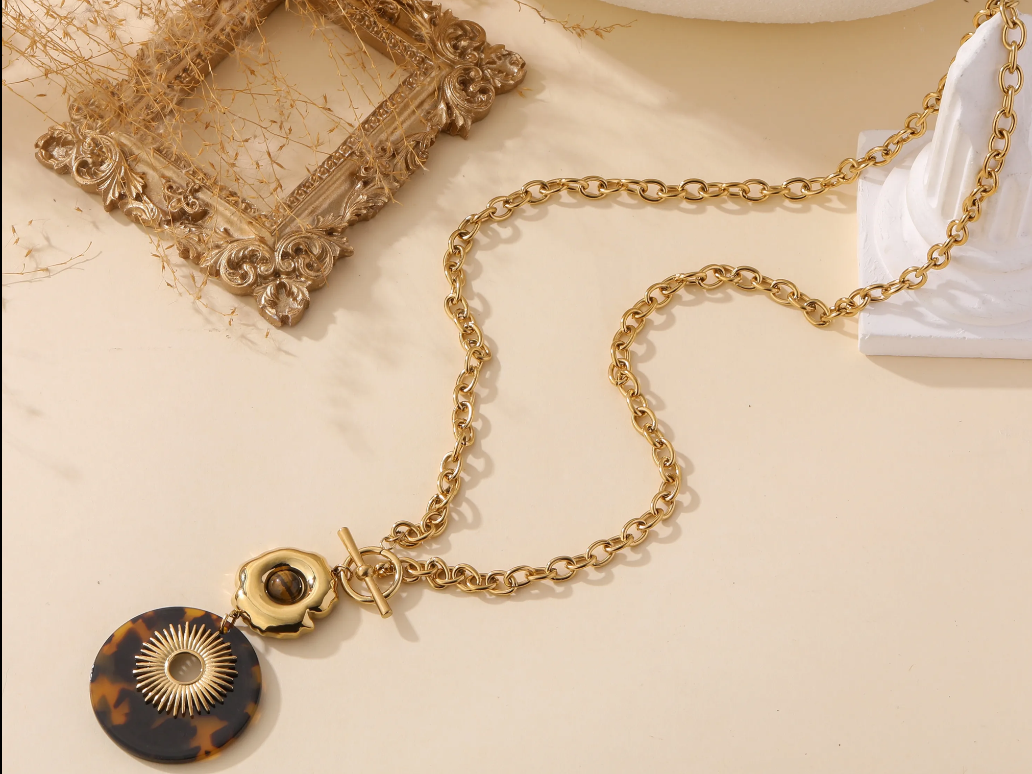 Long collier écailles (brun)